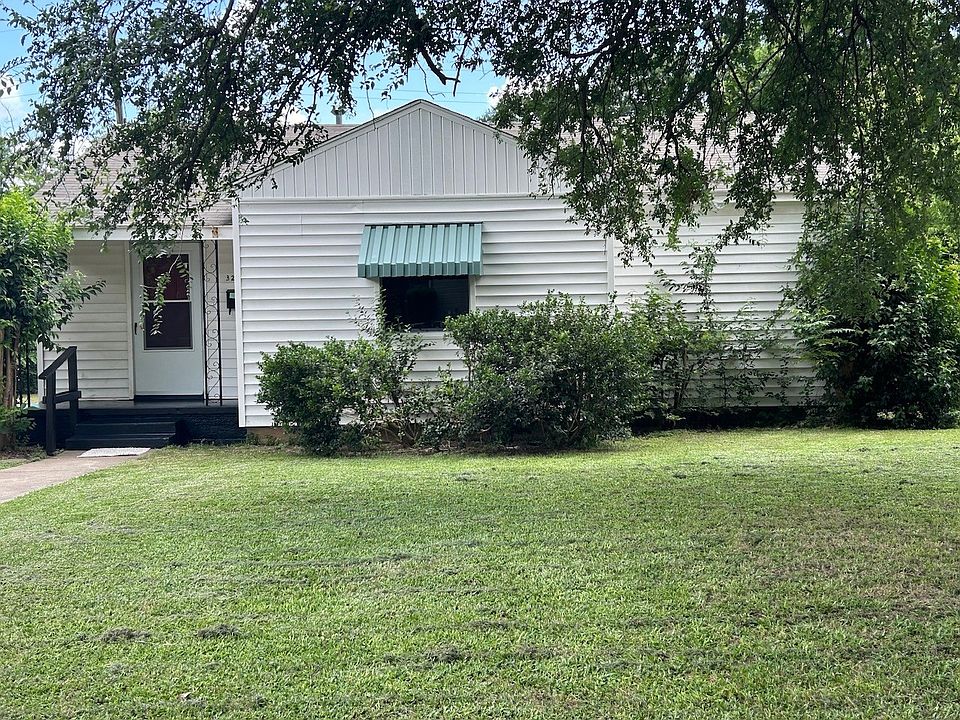 1st image of 3208 Willowbrook St