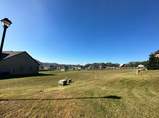 135 Bethesda Pl, Piney Flats, TN 37686