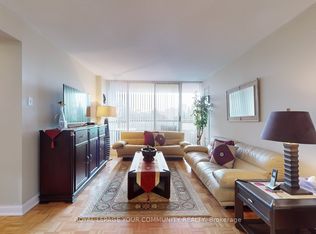 24 Hanover Rd #404, Brampton, ON L6S5K8