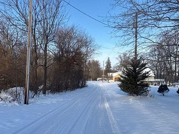 4th image of 33320 Ridenour Dr