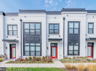 11382 Emerald Park Rd, Potomac, MD 20854