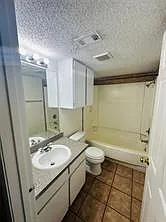2401 Leon St #307 — Photo 13