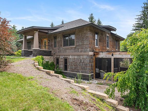 3rd image of 5546 Valley Rd