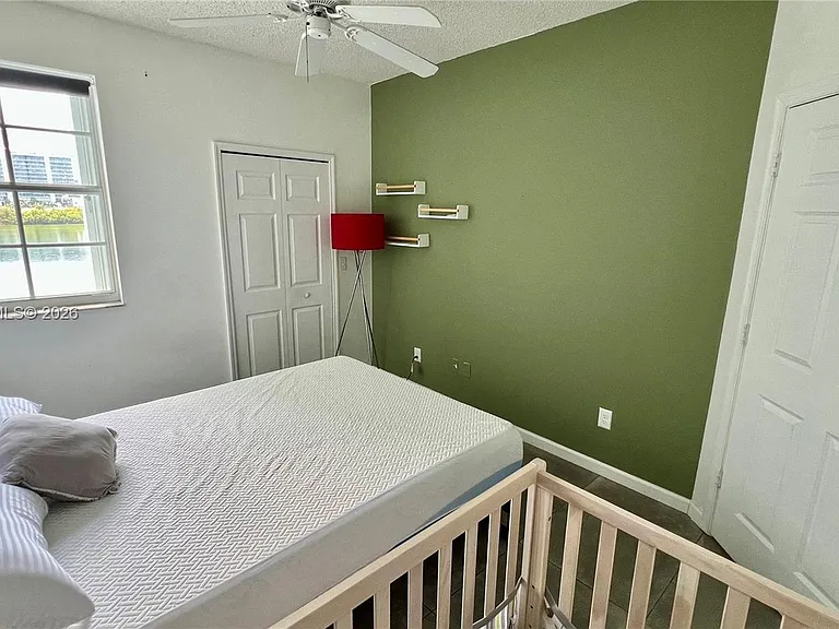 3255 NE 184th St #12408 — Photo 20