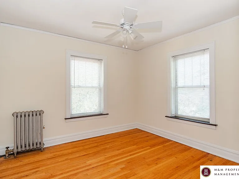 319 Harrison St — Photo 8