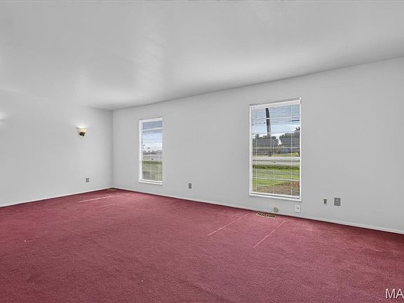4th image of 6683 Parker Rd APT B