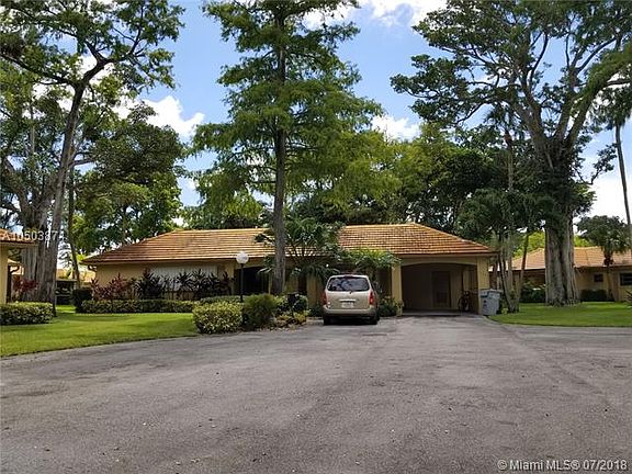 2nd image of 1122 W Cypress Dr #V-12