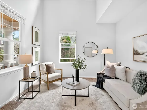 24011 SE 21st Street, Sammamish, WA 98075