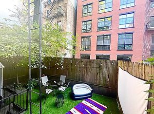 121 Avenue A #2R, New York, NY 10009