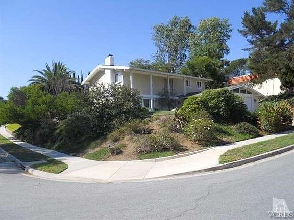 2nd image of 1405 Calle Fidelidad