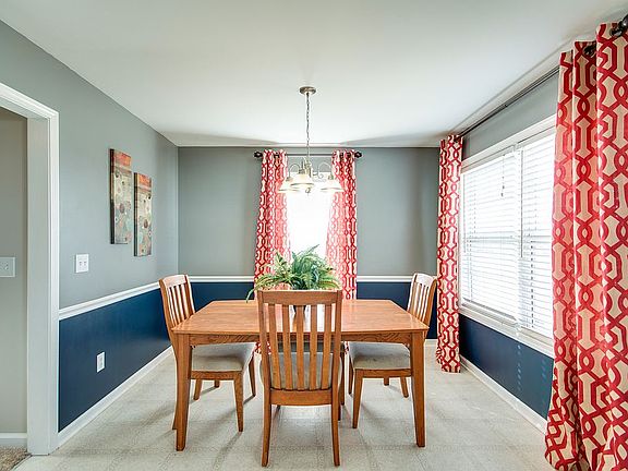 4th image of 105 Altoga Ct
