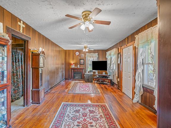 3rd image of 2205 Shipetown Rd