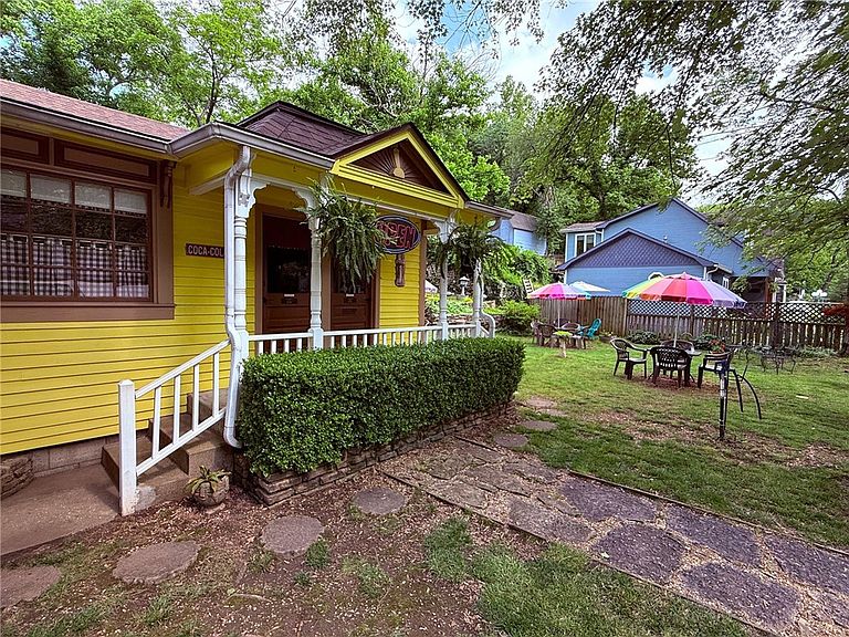 Listing photo 4