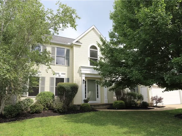 1100 Dover Dr, Medina, OH 44256