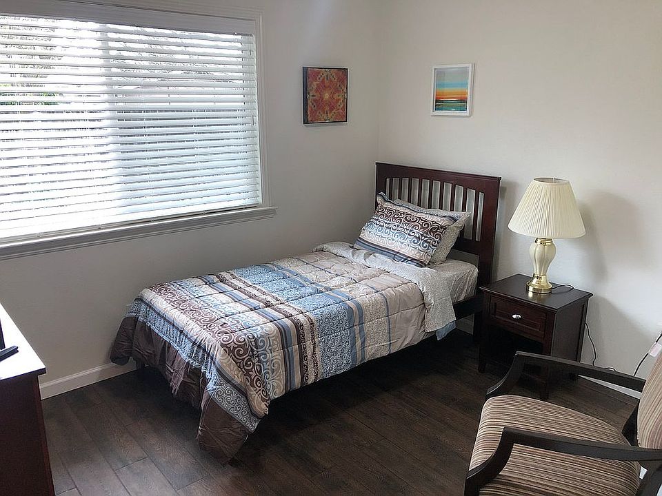 2nd image of 9823 Gavirate Way