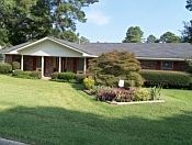 1st image of 521 Meadowview Dr