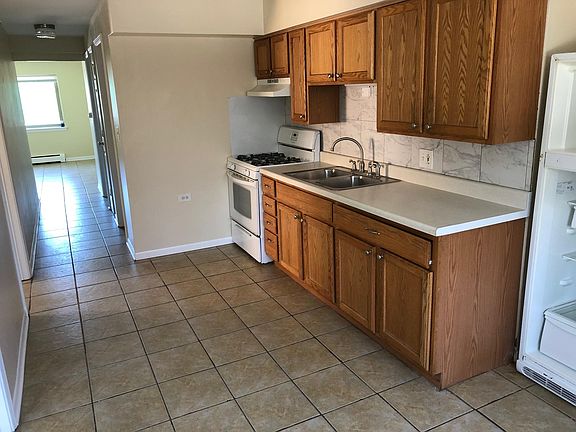 3rd image of 348 N Oakwood Ave APT 1N