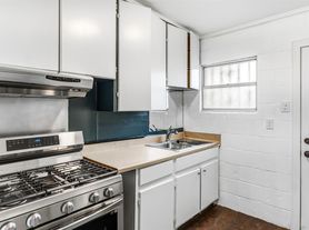 1210 Perez St, Austin, TX