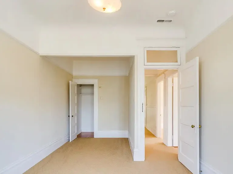 2104 Larkin St — Photo 7
