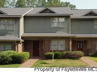 578 Townhouse Ln, Fayetteville, NC 28311