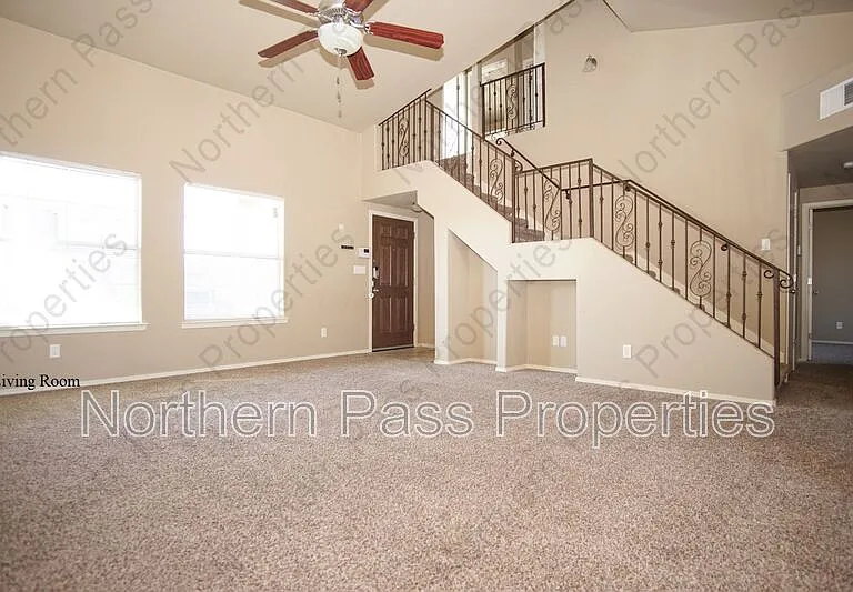 12945 Hueco Hill Dr — Photo 4
