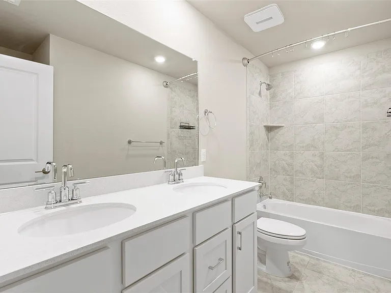 15701 Oglethorpe Dr #100 — Photo 26