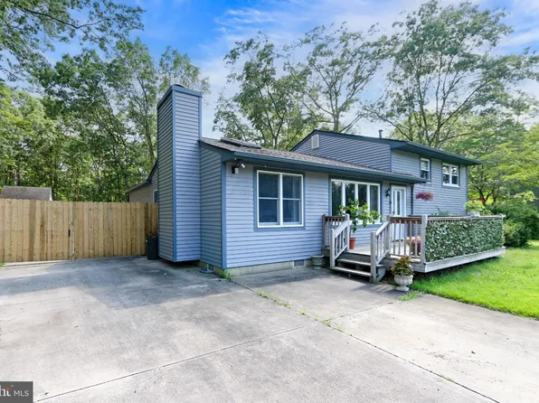 300 S Key Dr, Galloway, NJ 08205