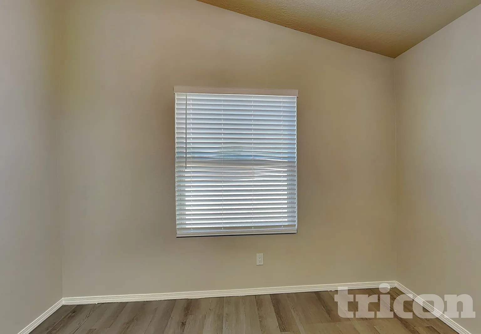 129 Redwood Place SW Rio Rancho NM — Photo 3