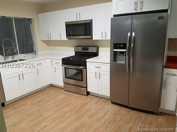 4th image of 8900 NW 26th Pl
