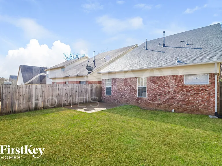 2676 Bending Elm Dr — Photo 15