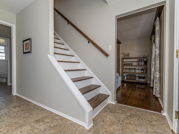 3rd image of 4110 Woodchuck Ct