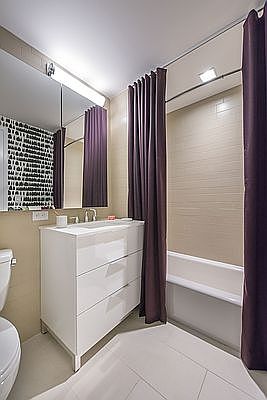 5th image of 535 W 43rd St S #7A