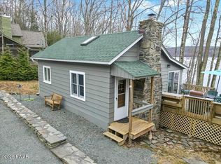 12 E Lakeside Dr, Lakeville, PA
