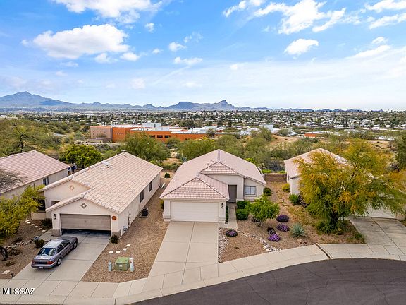 4th image of 2570 W Cezanne Cir