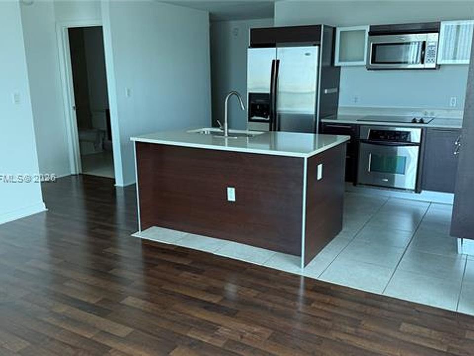 1st image of 1900 N Bayshore Dr APT 1911