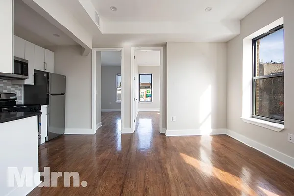 Rented by Mdrn Residential | media 14