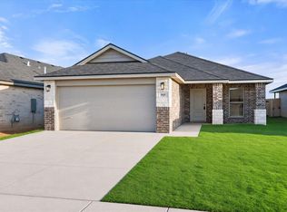 707 E 21st St, Wolfforth, TX 79382