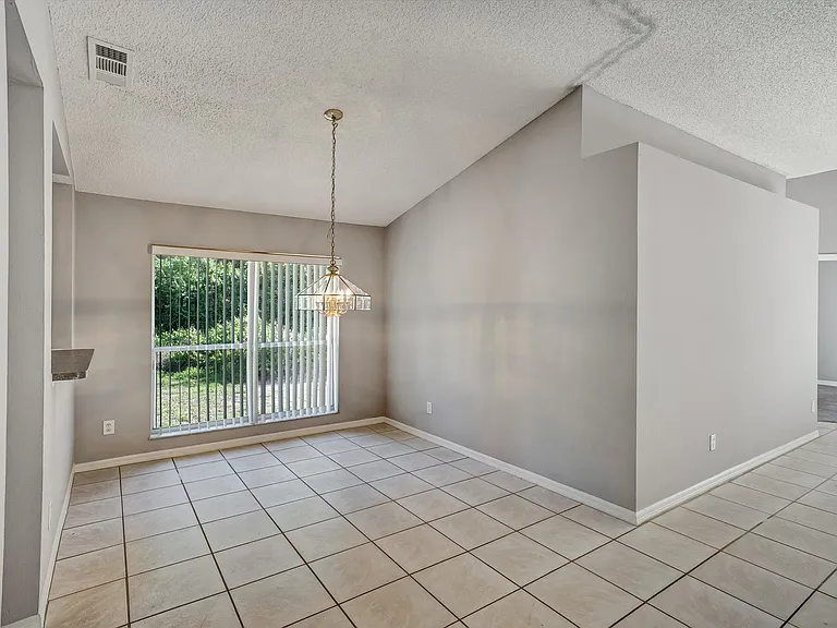 1033 Lake Davenport Blvd — Photo 3