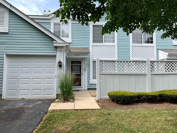 2nd image of 439 Yorktown Ct