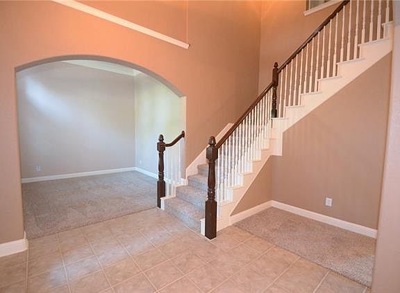 3rd image of 8804 Glen Garden Dr
