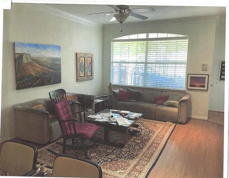 1st image of 359 Stone Hill Dr