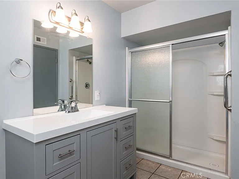 17958 Nearbank Dr — Photo 19