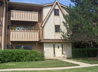 7 Cedar Ct APT 3, Vernon Hills, IL 60061