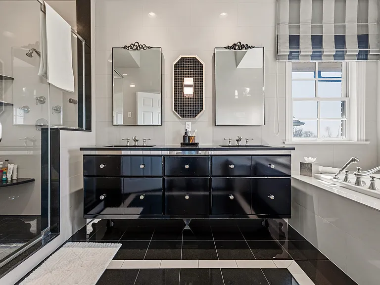 605 Heights Ln — Photo 30
