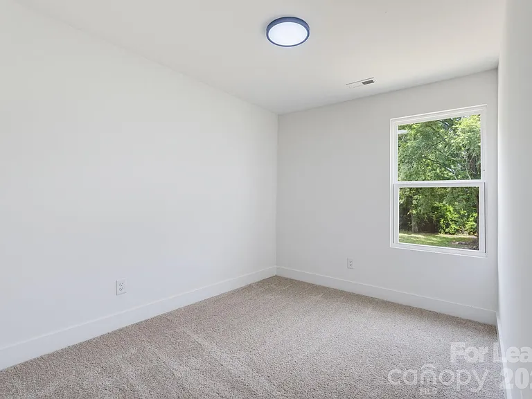 104 Maple Ave NW #B — Photo 13