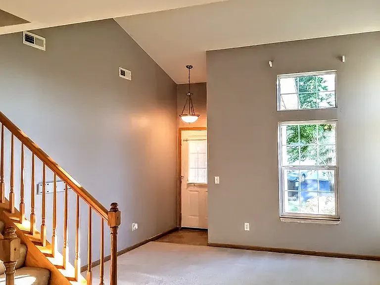 18 Bridgewater Trl — Photo 4