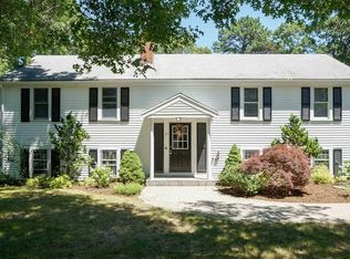 17 Lady Slipper Dr, Plymouth, MA 02360