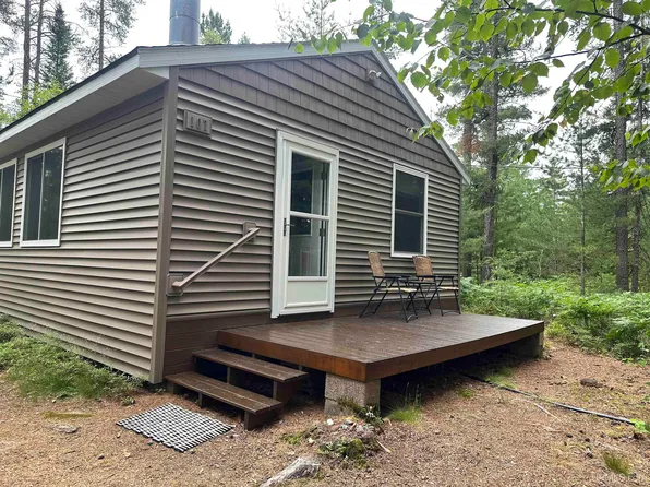 107 Haglund Dr, Ishpeming, MI 49849