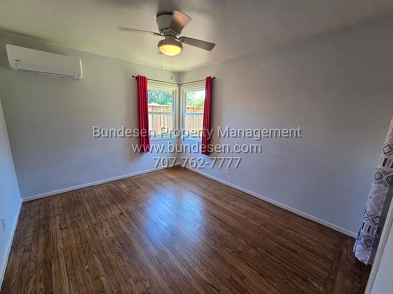 3200 Spring Creek Dr — Photo 10