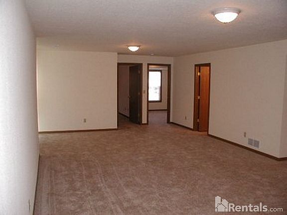 4th image of 2120 SW 36th St